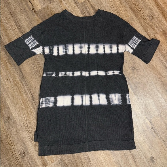 We The Free Black and White Tunic Top - Picture 10 of 11